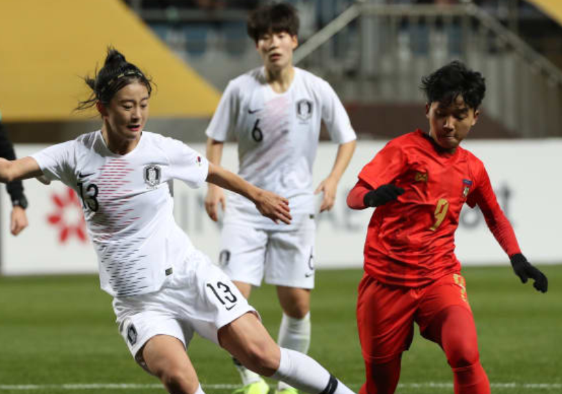 瑞士女足小组首战告捷,领跑积分榜 瑞士女足小组首战告捷,领跑积分榜