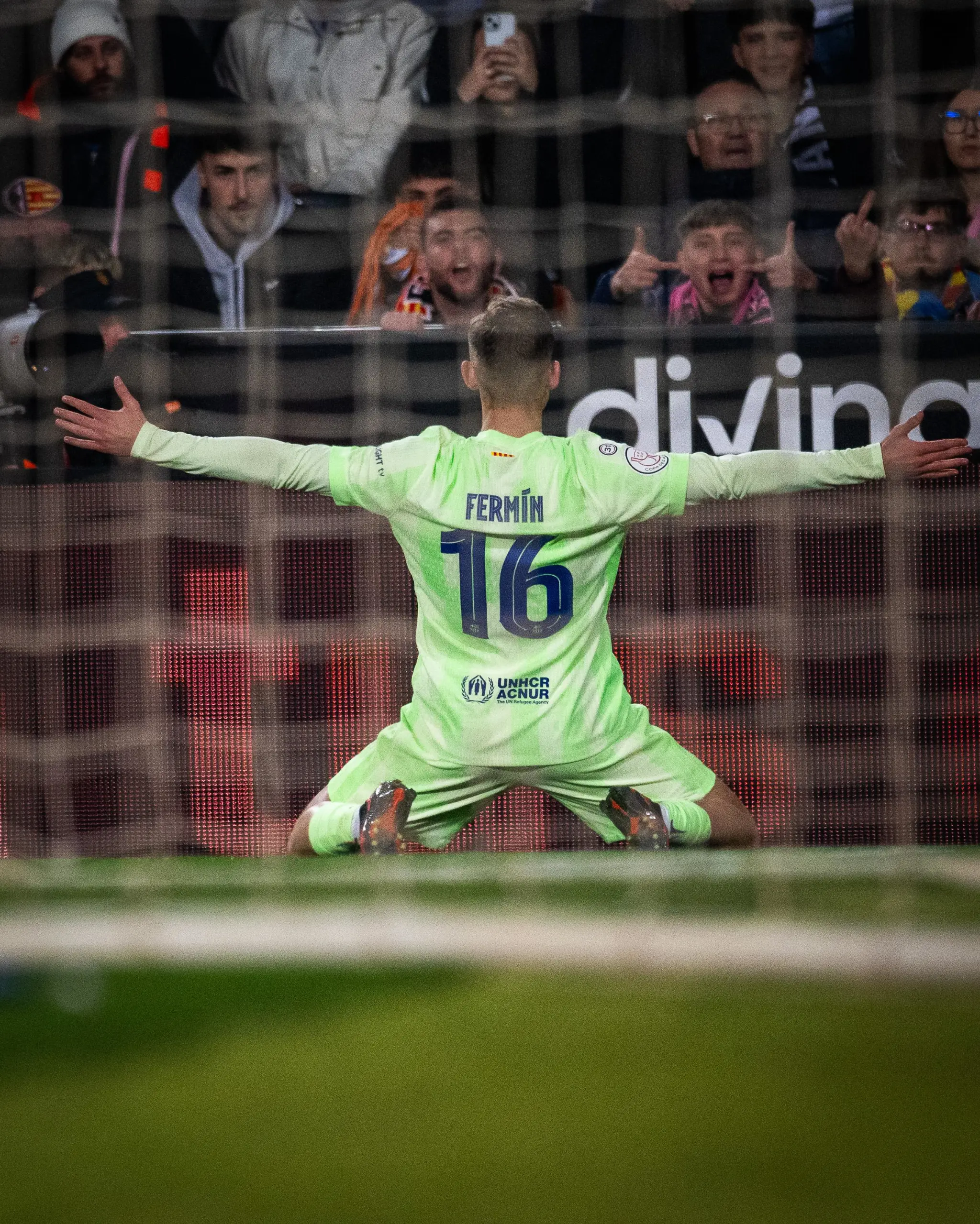 瓦伦西亚迎来连胜,积分榜上升! 瓦伦西亚迎来连胜,积分榜上升!