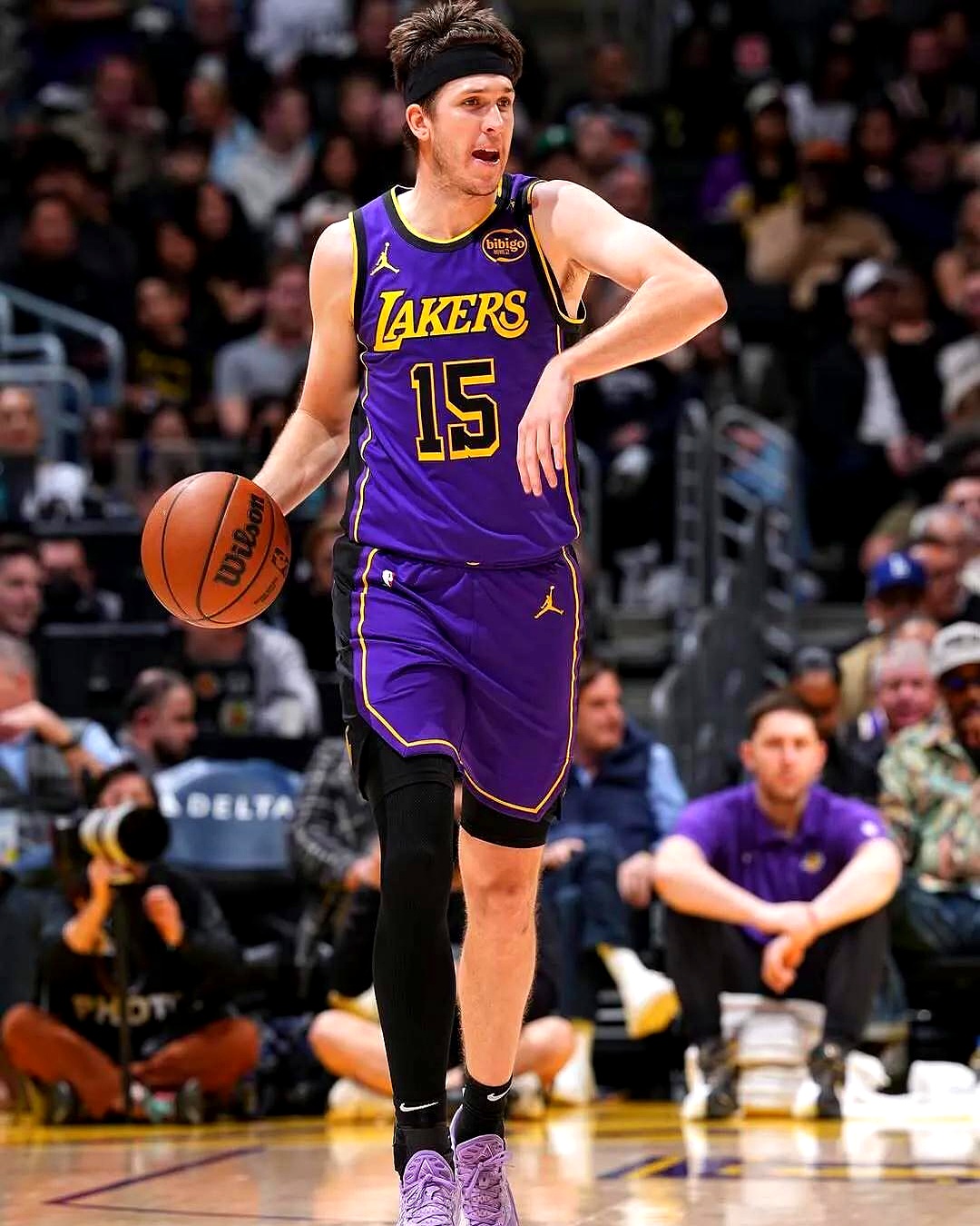 雷霆战胜湖人,球队士气大涨 雷霆战胜湖人,球队士气大涨